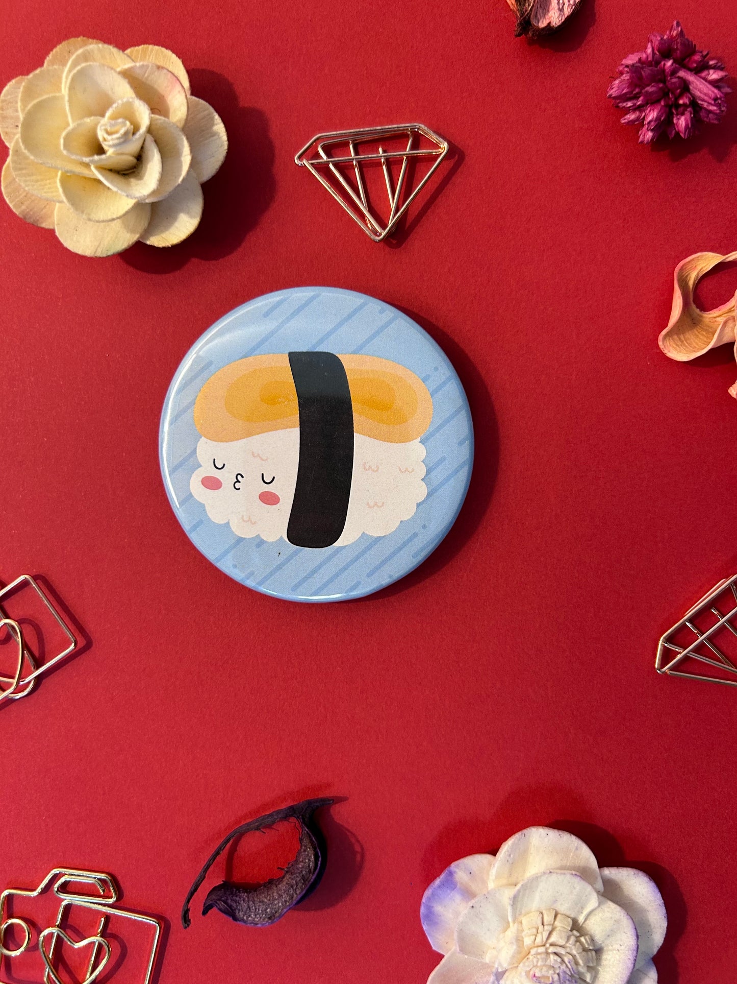Button bage + fridge magnets