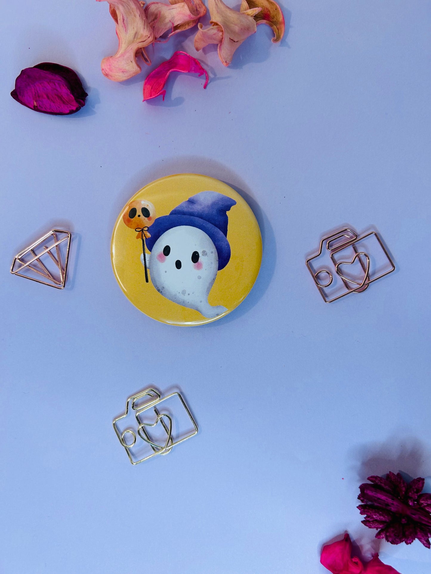 Button bage + fridge magnets