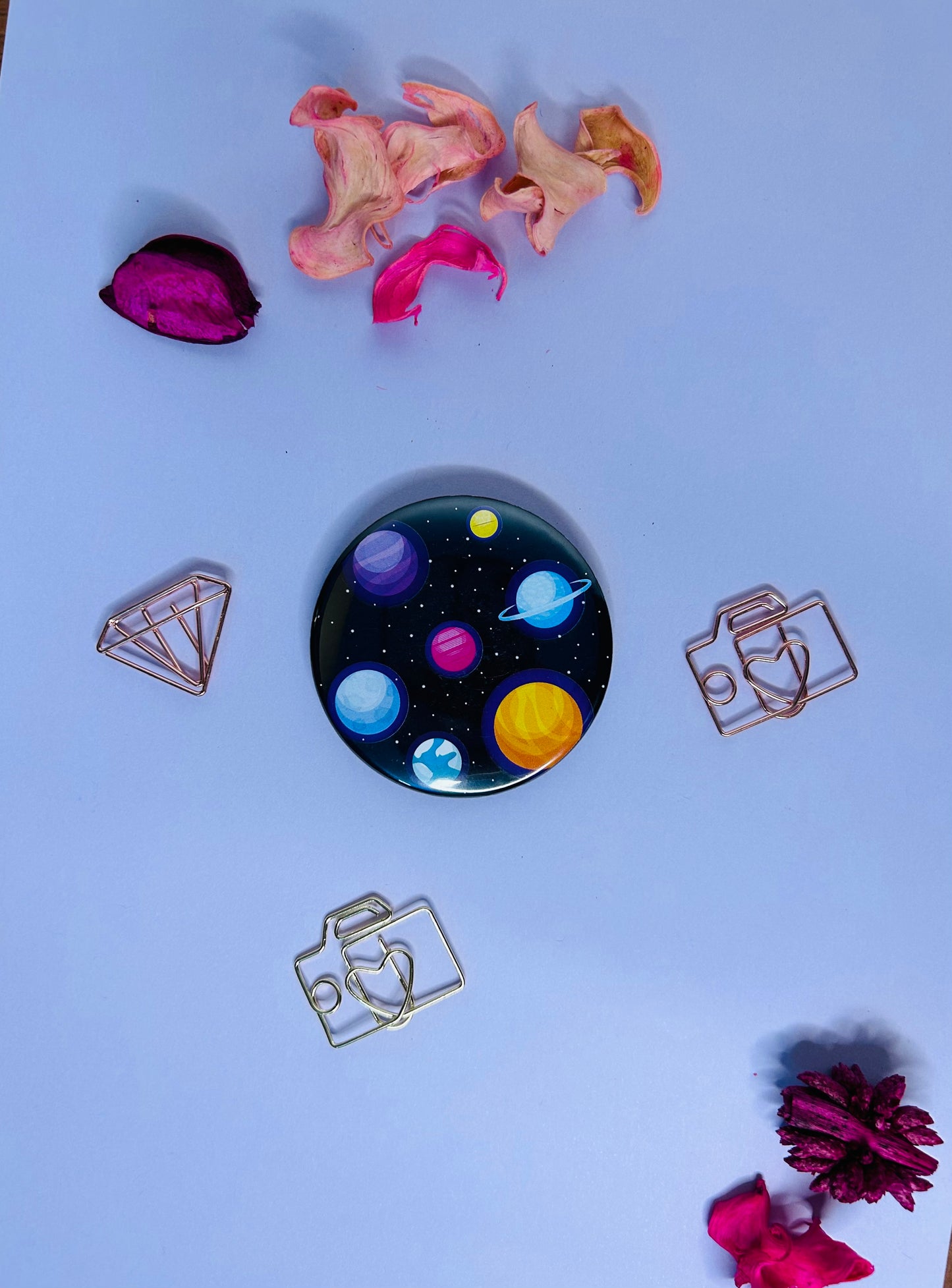 Button bage + fridge magnets